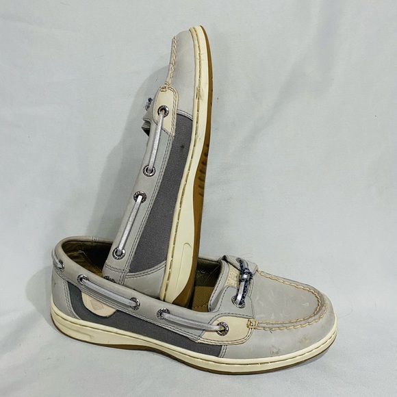 Women’s Sperry’s Light Grey size 6M deck shoes pul/slip on shoes - Picture 2 of 5